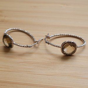 10K White Gold Hoop Earrings w/ Peridot